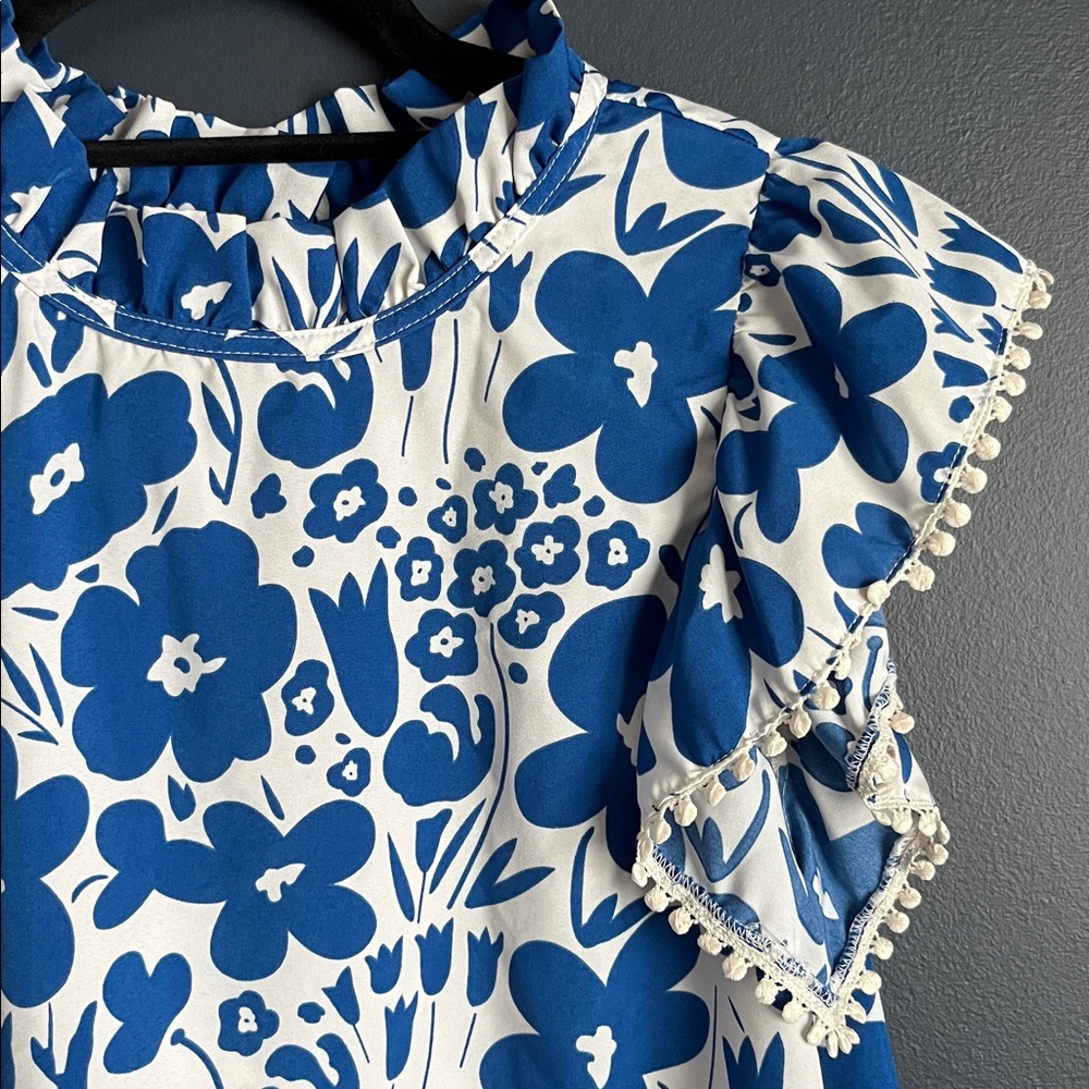 Women’s Blue Floral Ruffle Sleeve Top - Picture 4 of 16
